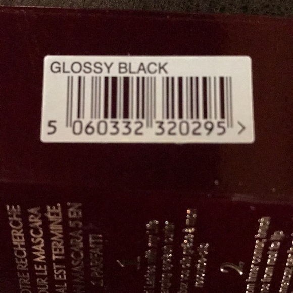 - Charlotte Tilbury
Full Fat Lashes 5 Star Mascara - Picture 4 of 4